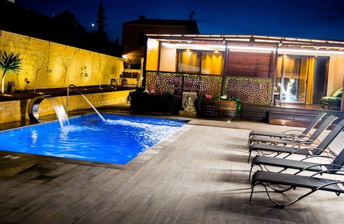 Villajoyosa Villa | Alonis Suites Satori - Family Villa with Jacuzzi, Pool and BBQ