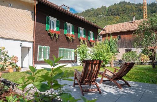 Engelberg Apartment | ALP APARTMENTS centre location with traditional design and self check-in