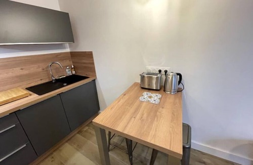 Chartres Apartment | ALP Chartres - Parking Studio Inclus - lit 160x200