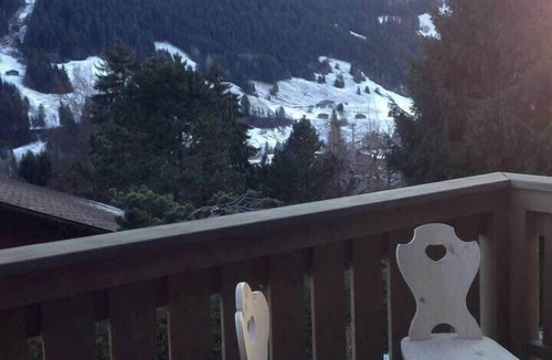 Rougemont Ski Chalet | Alp Sunrise - Top View Cozy Chalet