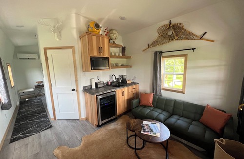 Audubon Cabin | Alpaca Cabin #1