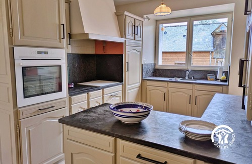Niafles Cottage | Alpaca Cottage 10 pers with garden & pets allowed