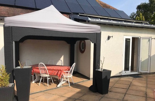 Sittingbourne Cabin | Alpaca Lodge