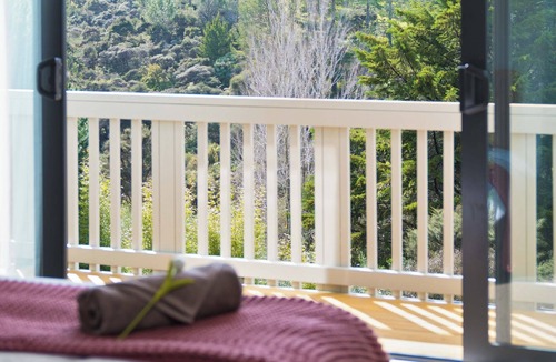 Redvale Cabin | Alpaca Manor