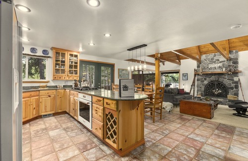 Enumclaw Ski Chalet | Alpen Bliss Chalet