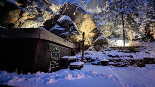 Evergreen Cabin | Alpen Way Chalet Mountain Lodge