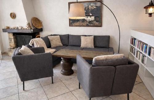 Champfer Apartment | Alpenblick-Apartment mit Pool & Sauna