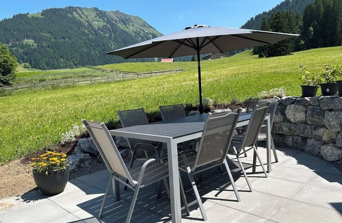 Zweisimmen Nr Gstaad Apartment | Alpenchalet Haldeli Dachwohnung by Interhome