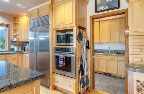 Packwood Cabin | AlpenChalet | Rainier View | 3 Bed, 2.5 Bath