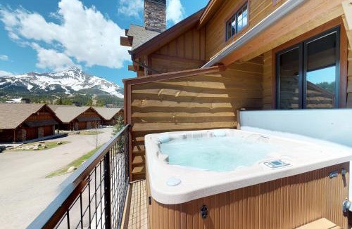 Big Sky House | Alpenglow 34C