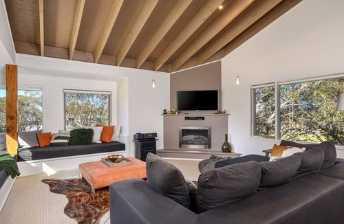 Dinner Plain Ski Chalet | Alpenglow - Dinner Plain