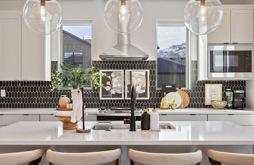 Mountain Green House | Alpenglow Retreat - Luxury 4BR Home by Snowbasin