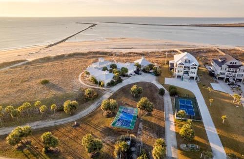 Inlet Harbour House | Alpha At The Point