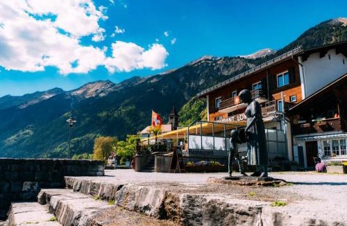 Brienz Apartment | Alpina Four - Charming Apartment Prime Location