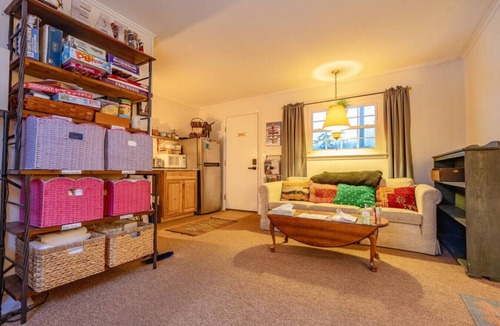 Manchester Center Bed & Breakfast | Alpine 5, cozy Vermont retreat