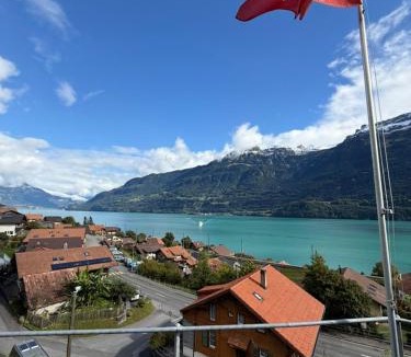 Niederried bei Interlaken Apartment | Alpine Apartment - direct Lake & Mountain View