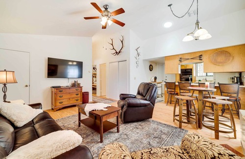 Alpine Cabin | Alpine Arizona Cabin Rental w/Gas Grill!