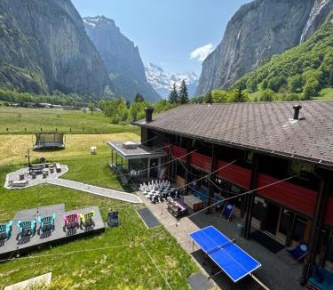 Lauterbrunnen Hostel | Alpine Base Hostel - Adults only