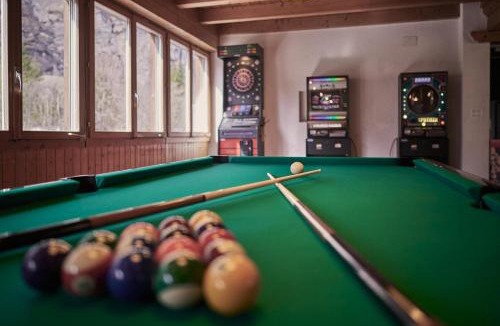 Lauterbrunnen Hostel | Alpine Base Hostel - Adults only