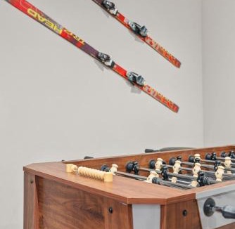 Mount Hood Village House | Alpine Cabin