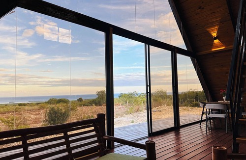 Azua Cabin | Alpine Cabin with Stunning Ocean View