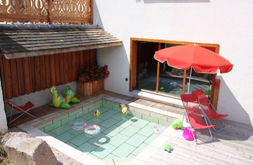 Le Thillot Ski Chalet | Alpine Chalet near Cafés