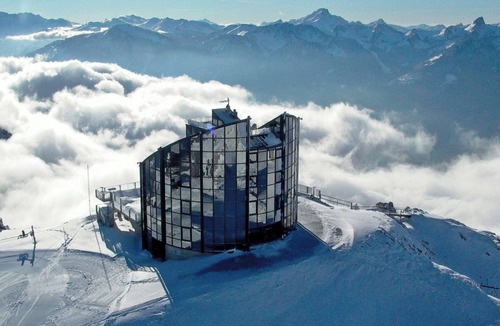 Leysin Ski Chalet | Alpine chalet with sauna and view of Les Diablerets