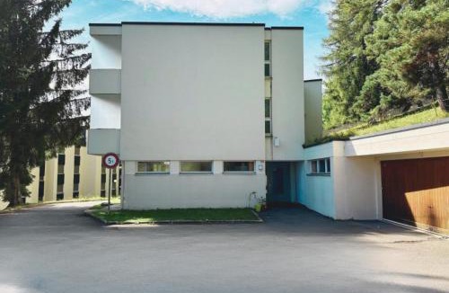 Leysin Hostel | Alpine Clubhouse