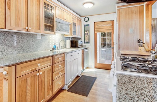 Lower Kingsbury Cottage | Alpine Cottage Hideaway