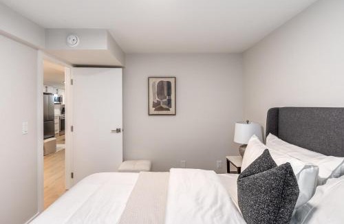 Southeast Calgary House | Alpine Elegance, Modern 5-BR, 2 Full Kitchens
