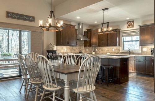 Innsbrook House | Alpine Getaway with Hot Tub