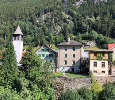 Goeschenen Apartment | Alpine Haus