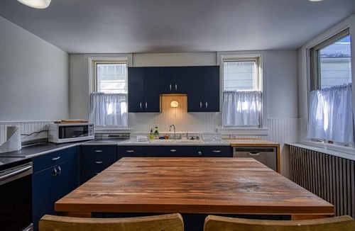Leadville House | Alpine House — Historic Leadville Victorian, 4BR Walk to Harrison Ave, Sleeps 10