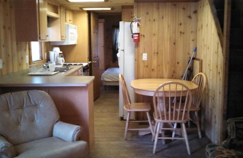 Corinth Resort | Alpine Lake Lakefront Cabin 9