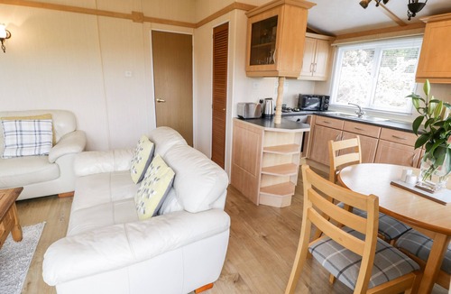 Rhyd-y-foel Cottage | ALPINE LODGE, pet friendly, character holiday cottage in Rhyd-Y-Foel