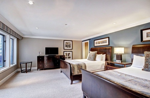 Vail Hotel | Alpine Luxury Room | 2 Queen Beds | On-site Pool!