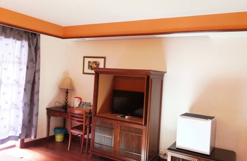 Taman Tanjung Ski Chalet | Alpine LXPD Premium Water Chalet