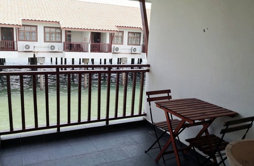 Taman Tanjung Apartment | Alpine Premium Water Chalet 2