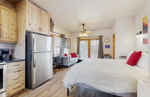 North Park City Hotel | Alpine Retreat #6