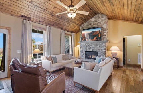 Seven Devils House | Alpine Retreat