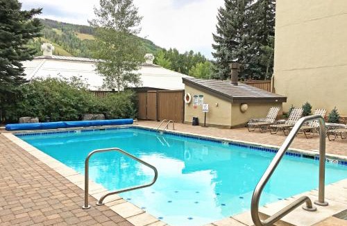 Vail Apartment | Alpine Retreat