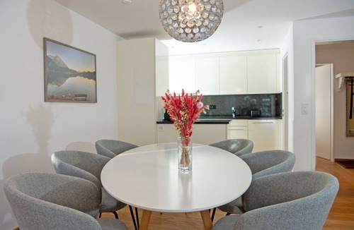 Valbella Apartment | Alpine Retreat with Private Hot Tub