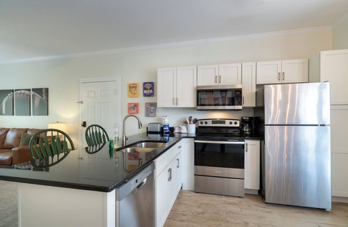 Helen Condo | Alpine River Suites #501 - Riverfront Condo