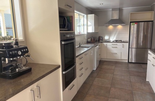 Arrowtown House | Alpine Rose Retreat