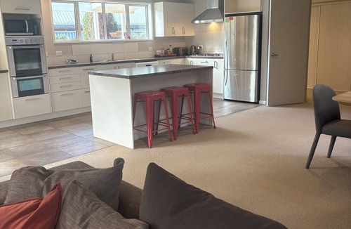 Arrowtown House | Alpine Rose Retreat