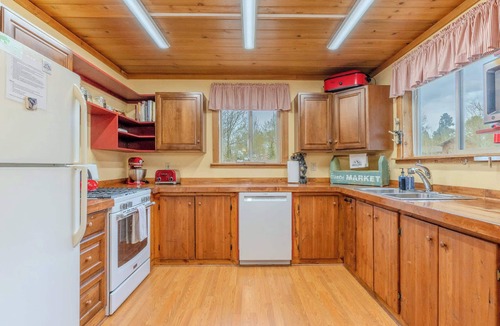 Lazy Acres House | Alpine Star Lodge Sum