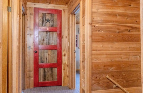 Lazy Acres House | Alpine Star Lodge Sum