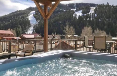 Red River House | Alpine Summit Lodge - Formally 4K View