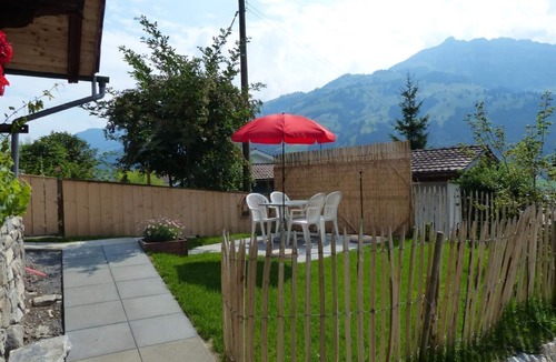 Frutigen House | Alpine view north