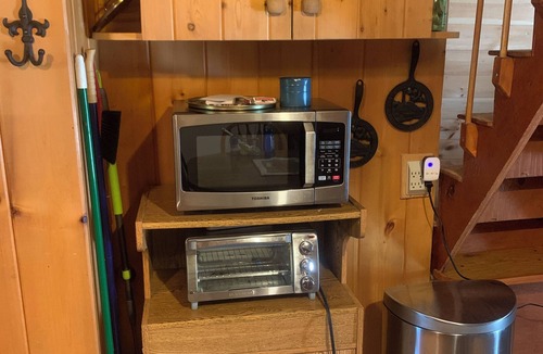 Warren Cabin | Alpine Village Chalet